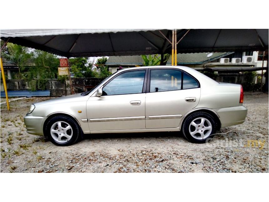 Hyundai Accent 2004 L 1.5 in Selangor Automatic Sedan Gold 