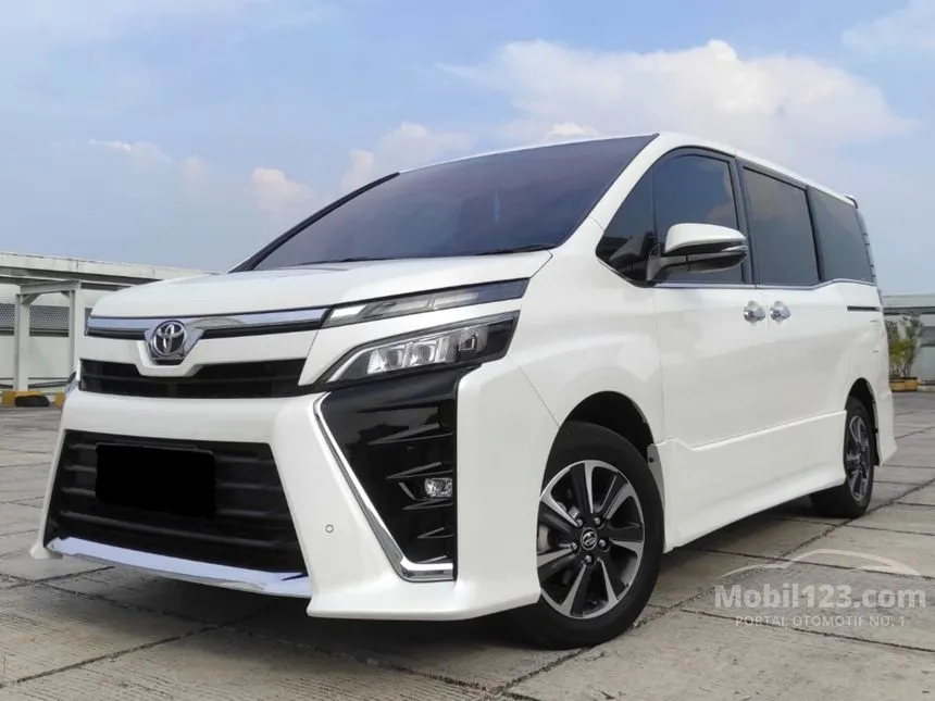 Jual Mobil Toyota Voxy 2017 2.0 di DKI Jakarta Automatic Wagon Putih Rp 320.000.000