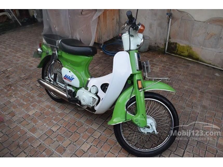 Jual Motor  Honda C70 1975 0 1 di Jawa  Tengah  Manual Hijau 