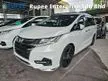 Recon 2020 Honda Odyssey 2.4 Absolute Spec Surround camera 2 Power Doors Electric seat Lane Assist Precrash system Push Start Keyless Entry Unregistered - Cars for sale