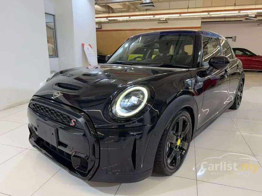 2022 MINI Cooper S 5 Door Hatchback