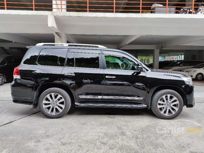 Recon ( FULL SPEC COOLBOX / REAR ENTERTAINMENT ) 2018 TOYOTA LAND