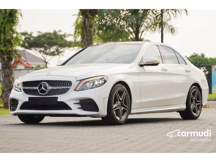 2019 Mercedes-Benz C300 AMG Line Sedan