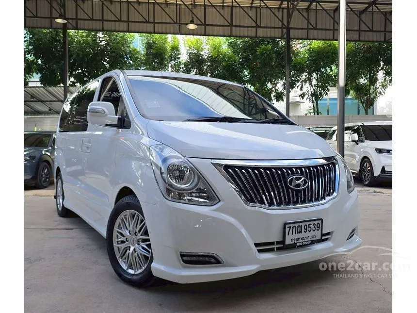 2017 Hyundai H-1 Touring Van