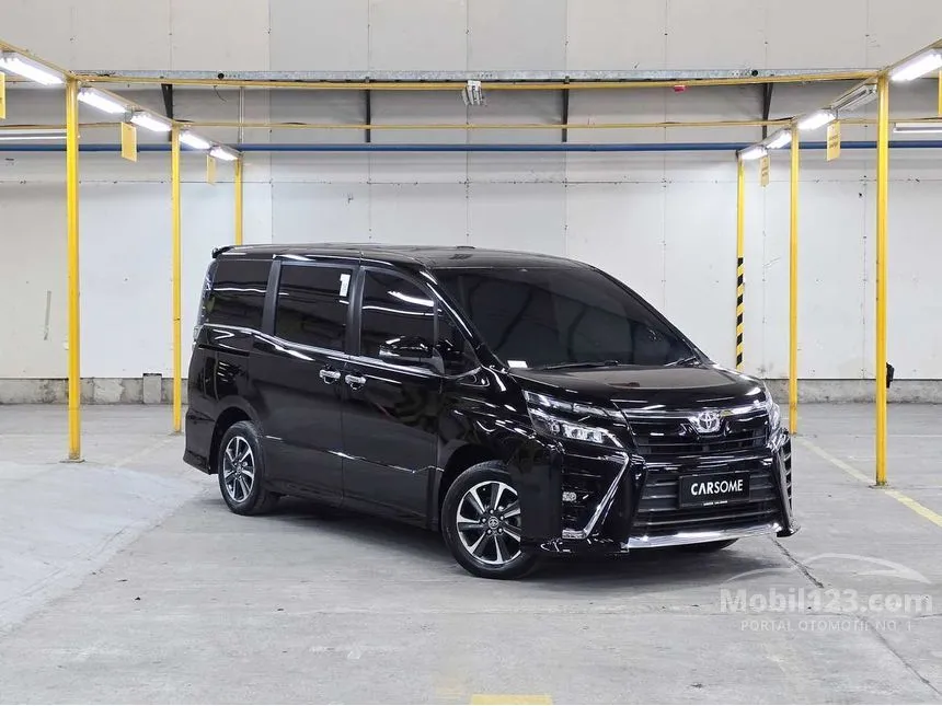 2020 Toyota Voxy MPV