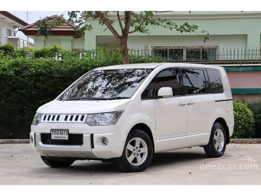 2015 Mitsubishi Delica Space Wagon Wagon