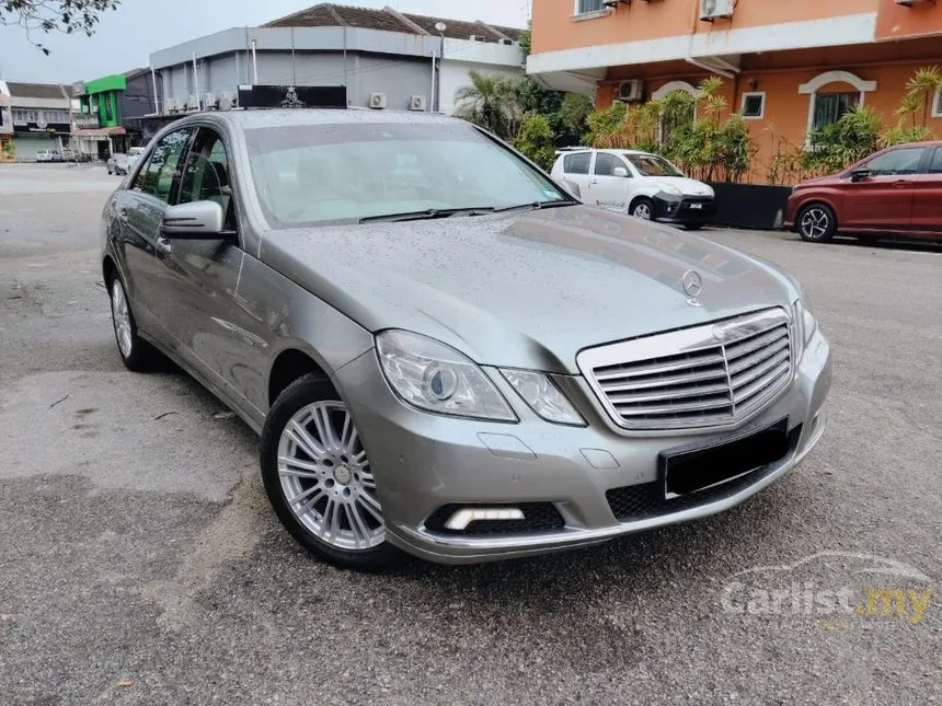 2010 Mercedes-Benz E200 CGI Sedan