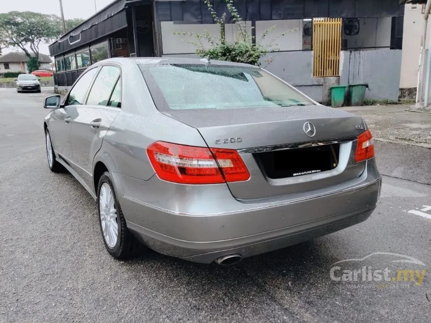 2010 Mercedes-Benz E200 CGI Sedan