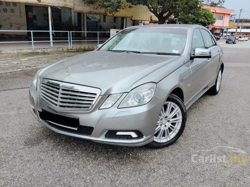 2010 Mercedes-Benz E200 CGI Sedan