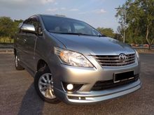 Toyota Innova 2.0 G (A) 1 CAREFUL OWNER ACCIDENT FREE REVERSE CAMERA