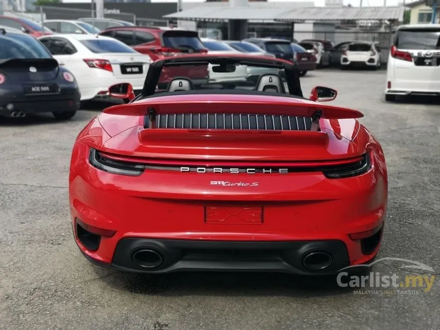 2022 Porsche 911 Turbo S Coupe