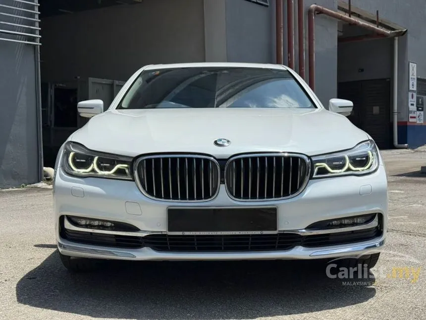 2016 BMW 730Li Sedan