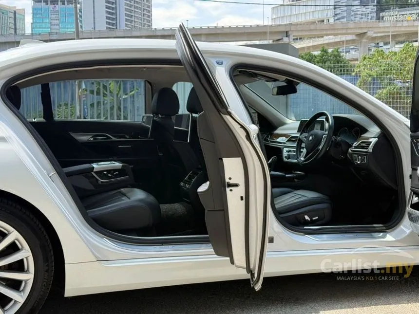 2016 BMW 730Li Sedan