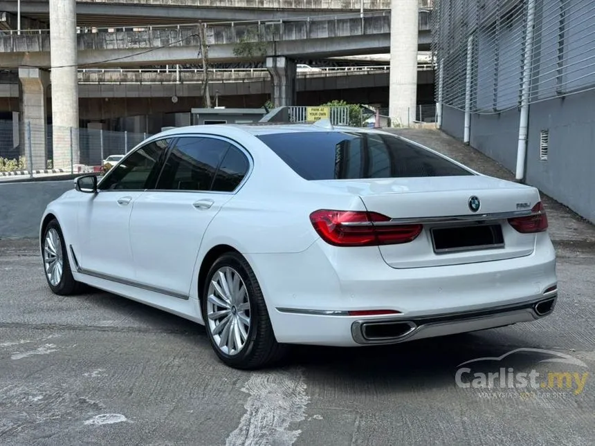 2016 BMW 730Li Sedan