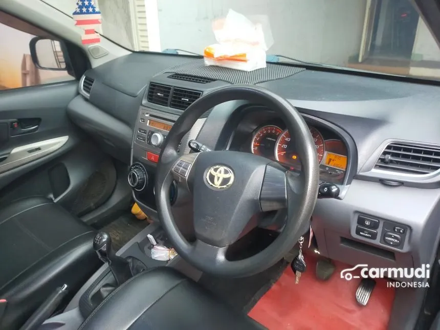 2013 Toyota Avanza Veloz MPV