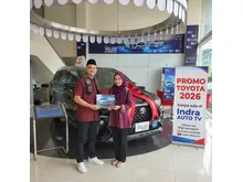 2026 Toyota Veloz 1.5 V HEV MPV Hybrid Hitam Harga termurah