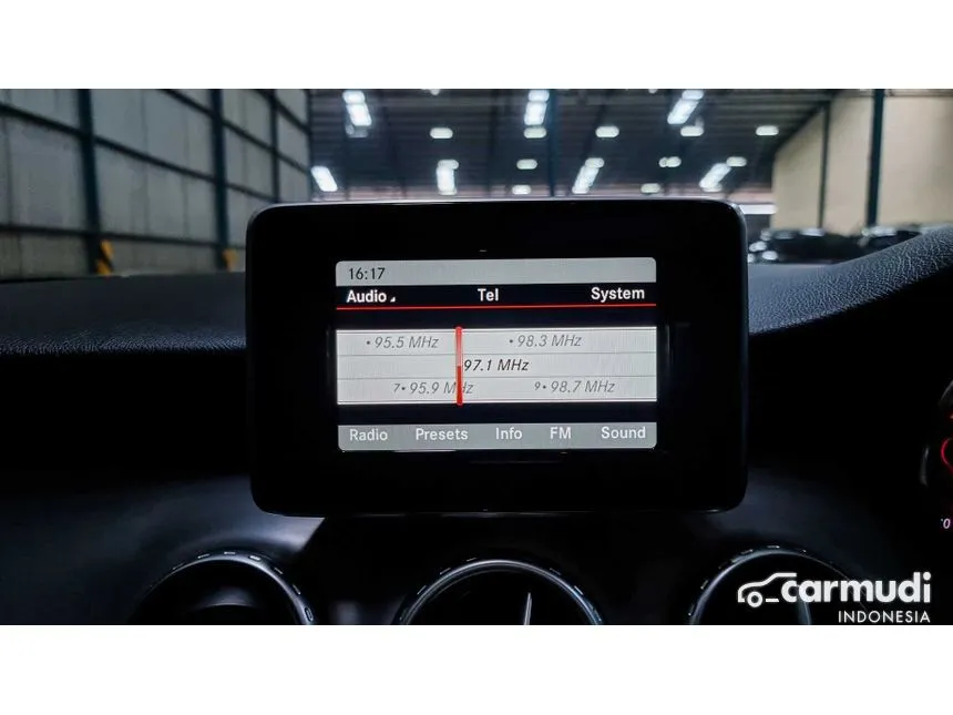 2015 Mercedes-Benz GLA200 Sport SUV
