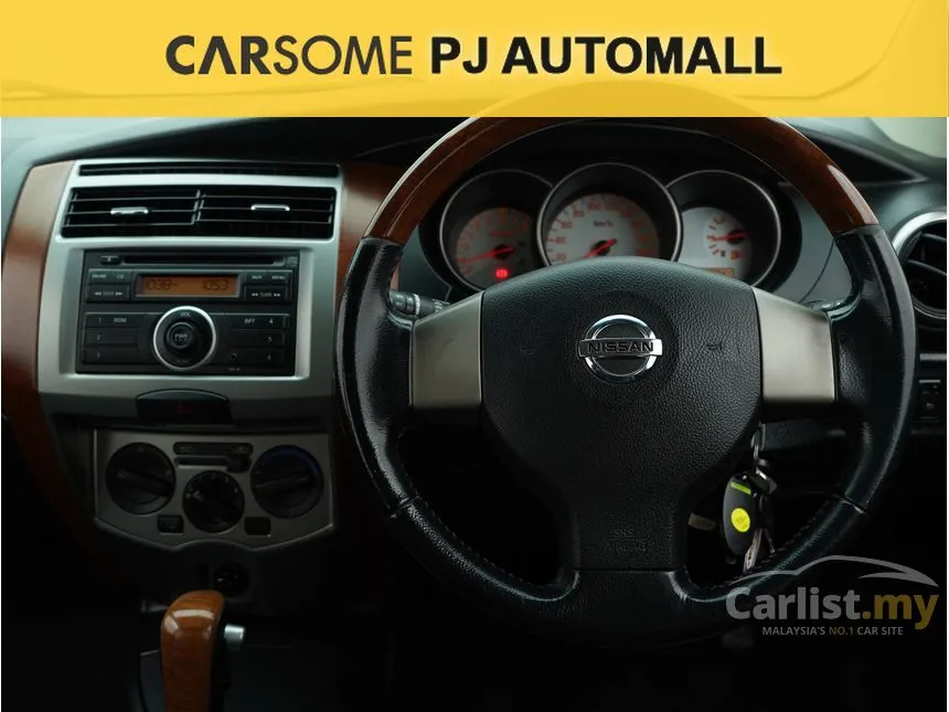 2012 Nissan Grand Livina CVTC Comfort MPV