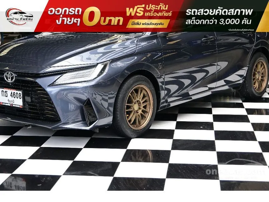 2022 Toyota Yaris Ativ Premium Luxury Sedan