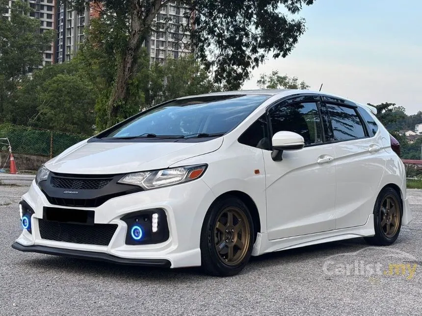 2016 Honda Jazz E Hatchback