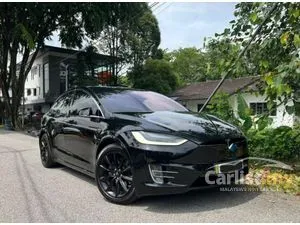 2018 TESLA Model X 75D SUV