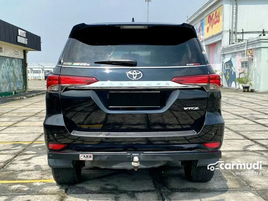 2019 Toyota Fortuner VRZ 4X2 SUV