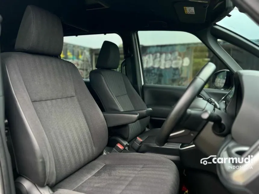 2022 Toyota Voxy MPV