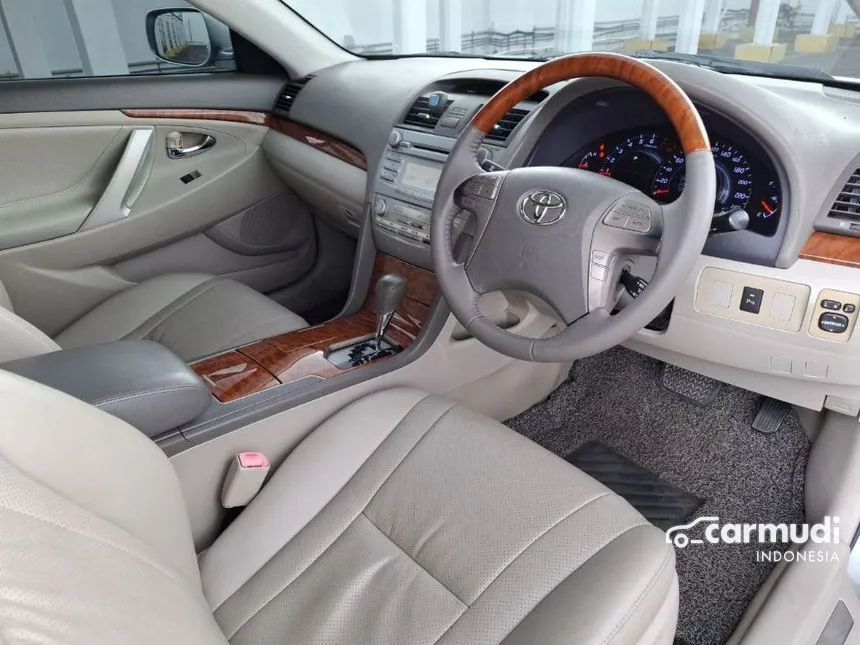 2011 Toyota Camry V Sedan