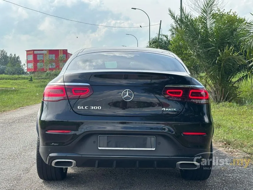 2022 Mercedes-Benz GLC300 4MATIC AMG Line Coupe