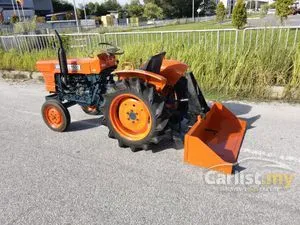 kubota tractor L1500 come with levelling bucket 4ft