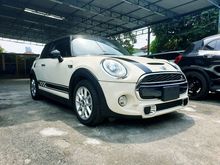 BestBuy Mini CooperS 2.0 F56 Sport Premium 5YearsWarranty