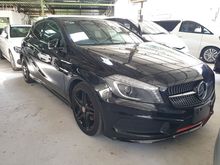 2015 Mercedes-Benz A180 1.6 AMG Night Edition