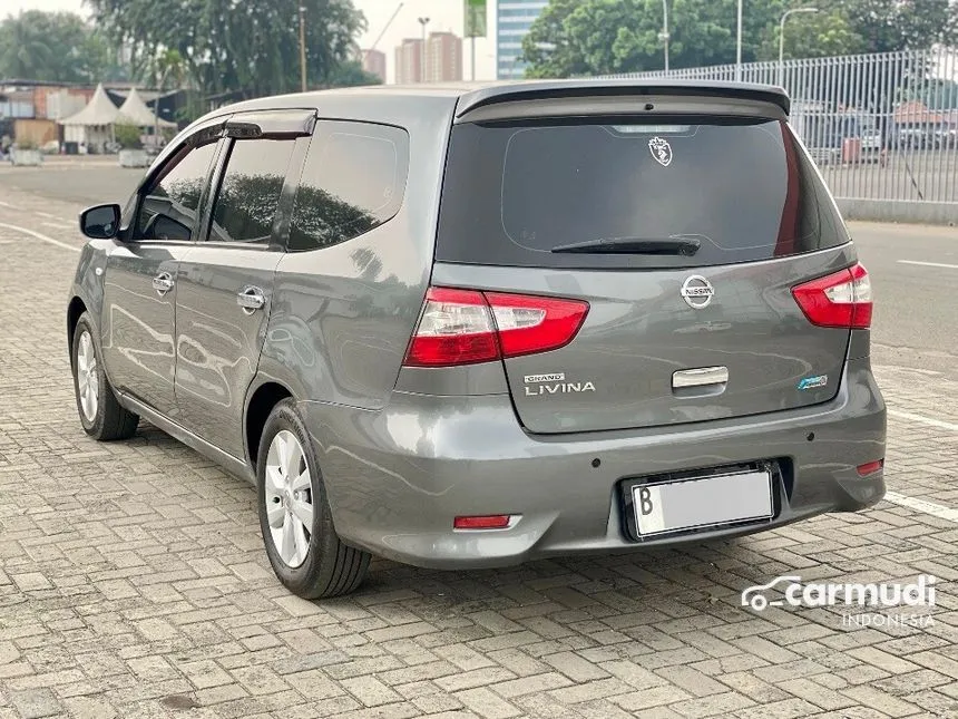 2015 Nissan Grand Livina SV MPV