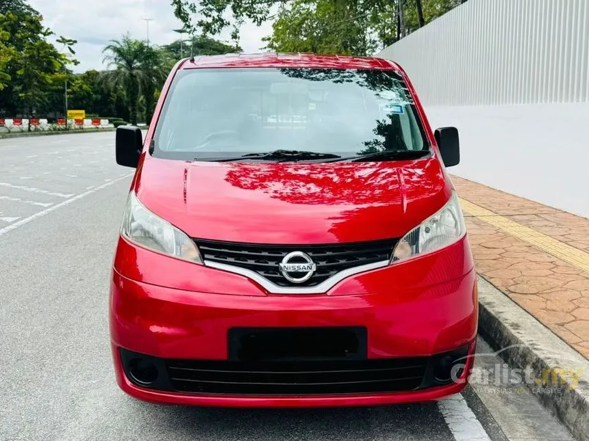 2013 Nissan NV200 Semi Panel Van