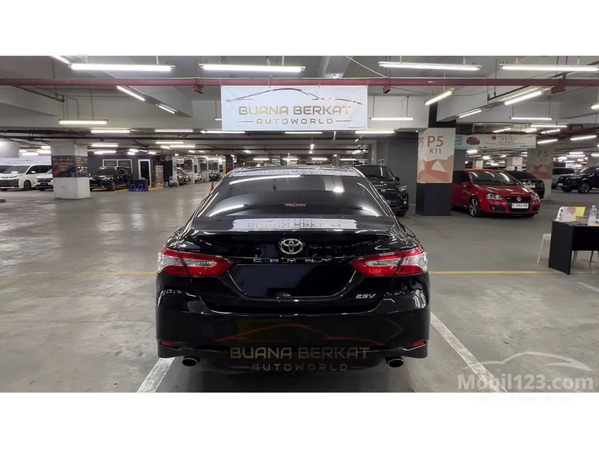 2019 Toyota Camry V Sedan