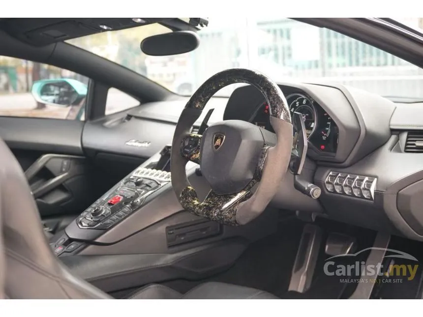 2011 Lamborghini Aventador LP700-4 Coupe