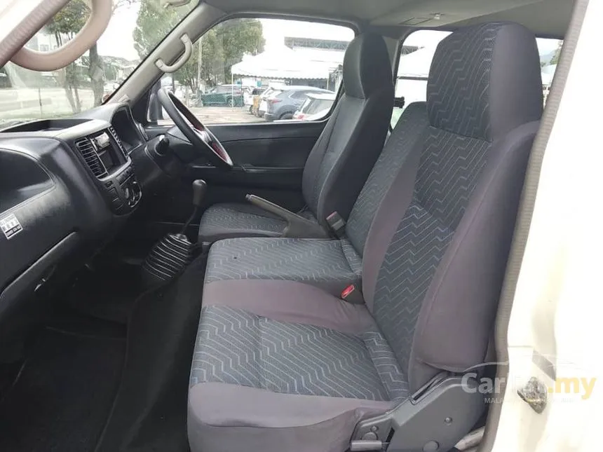 2012 Nissan Urvan Window Van