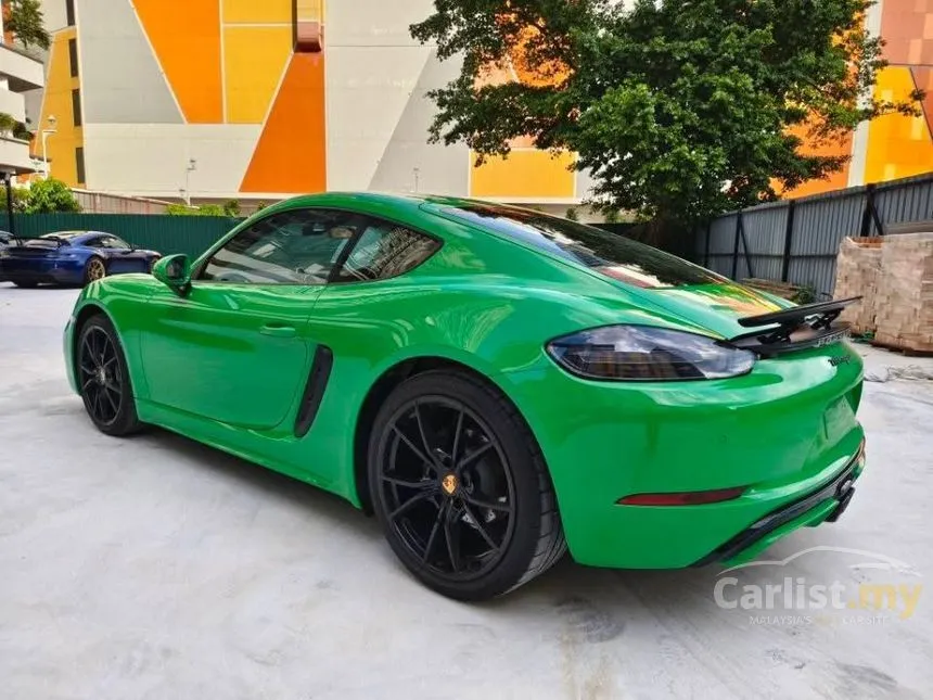 2022 Porsche 718 Cayman Coupe