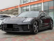 2025 Porsche Panamera 2.9 Hatchback NEW CAR CONDITION, Sunroof, Sport Chrono Package, 14-way Seat, Massage Seat, Two Tone Interior, Incoming Unit