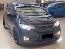 2016 Honda Jazz 1.5 V Hatchback