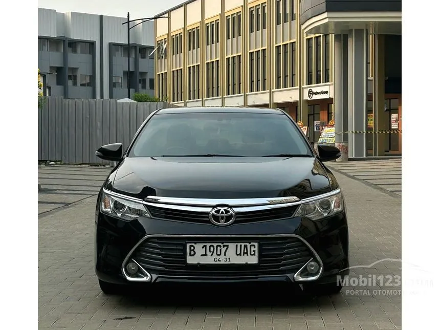 2018 Toyota Camry V Sedan