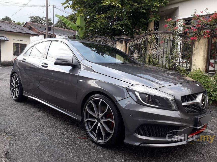 Mercedes-Benz A250 2014 Sport 2.0 in Selangor Automatic Hatchback Grey