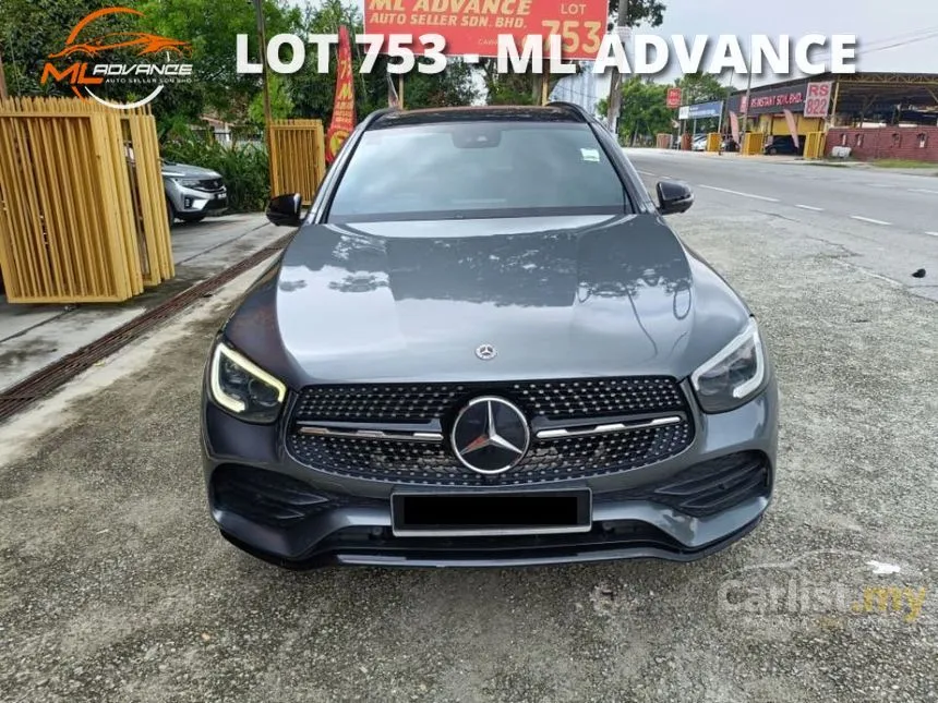 2020 Mercedes-Benz GLC300 4MATIC AMG Line SUV