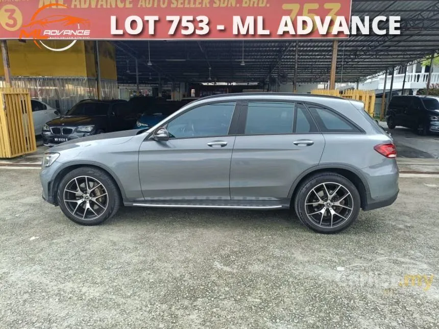 2020 Mercedes-Benz GLC300 4MATIC AMG Line SUV