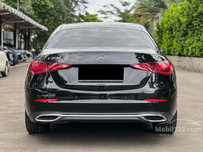 2022 Mercedes-Benz C200 Avantgarde Line Sedan