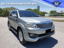 2012 Toyota Fortuner 2.7 V SUV 4X4 POWER SEAT/7 SEAT TIP TOP CONDITION