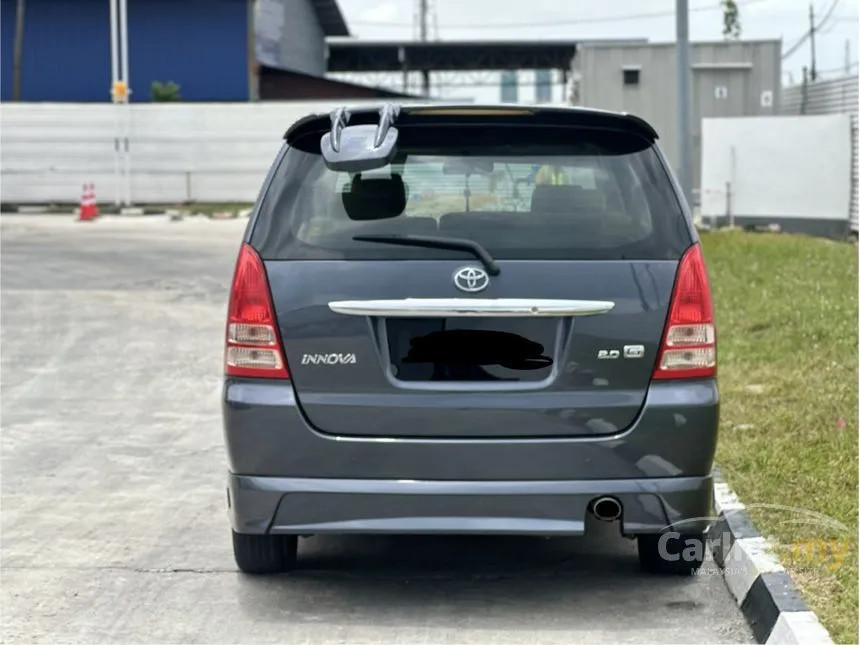 2010 Toyota Innova G MPV