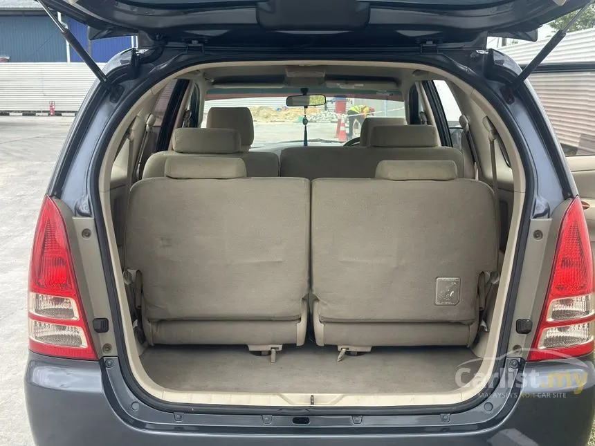 2010 Toyota Innova G MPV