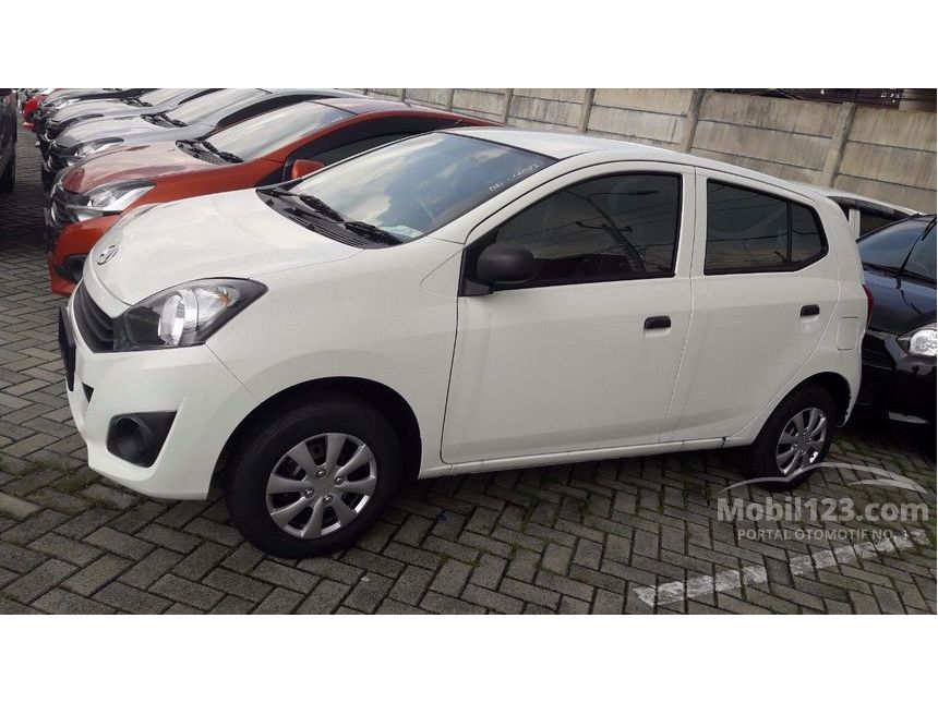 2017 Daihatsu Ayla D+ Hatchback
