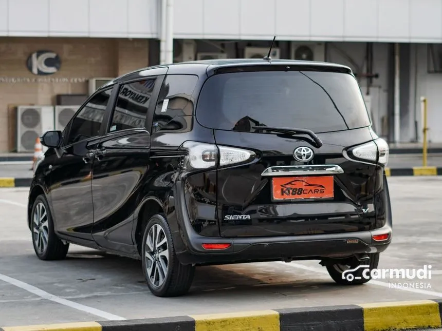 2017 Toyota Sienta V MPV